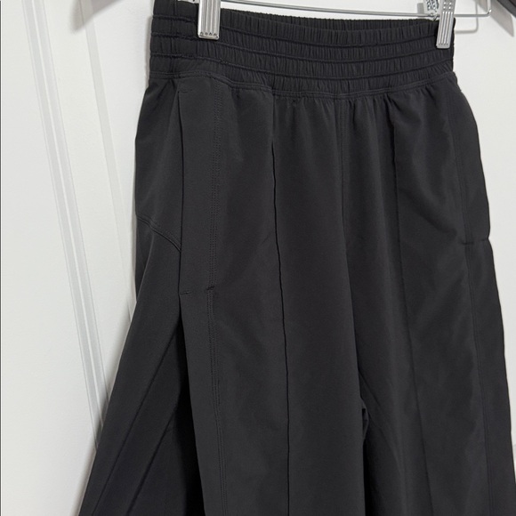 Black Wide-Leg Culottes - Picture 3 of 10